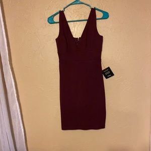 Lulus maroon dress tags still on